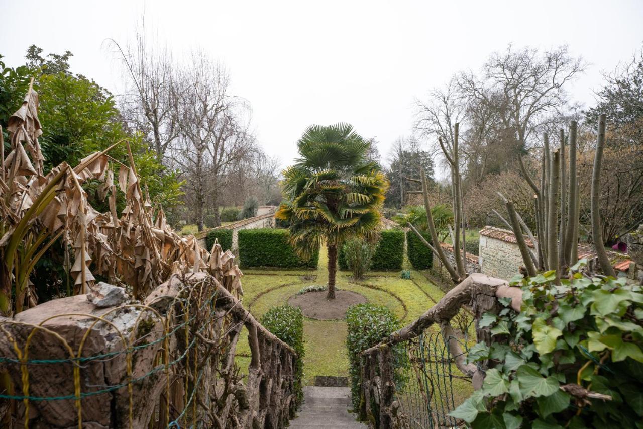 Les Jardins De La Seugne Apartment Jonzac Luaran gambar