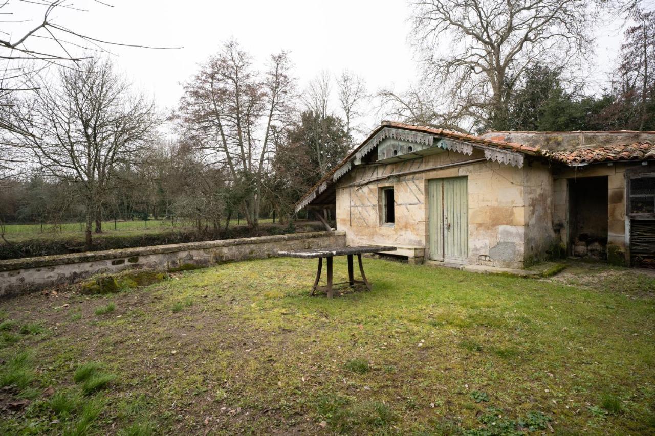 Les Jardins De La Seugne Apartment Jonzac Luaran gambar